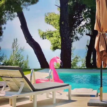 Elani Dream - Luxury Kassandria